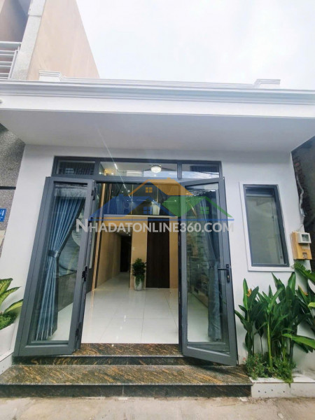 Hơn 4 tỷ có ngay nhà hẻm xe hơi phan văn hớn quân 12
