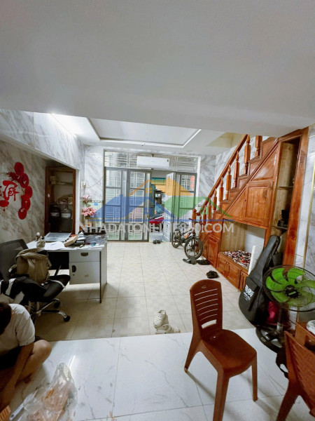 ♥ phạm văn nghị gần bv hoàn mỹ, kiệt 3m, 50m2 ngang 5m, 2 tầng...