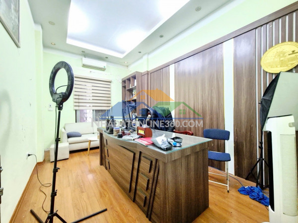 Bán nhà ngõ 295 bạch mai, đầu 8 tỷ có nhà mới đẹp ở ngay