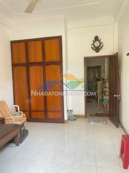 Nhà đẹp ngay trường võ văn kiệt p13q8 p.phú định