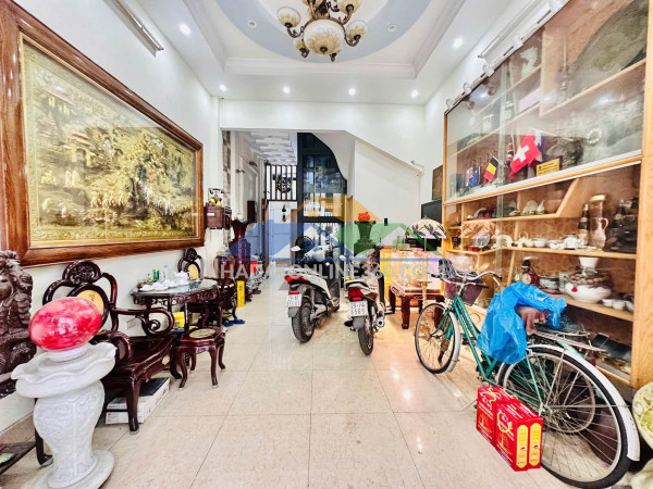 Bán nhà mặt phố mã mây, 85m2, 55.5 tỉ, vị trí đẹp, kinh doanh đỉnh, pháp lý chuẩn