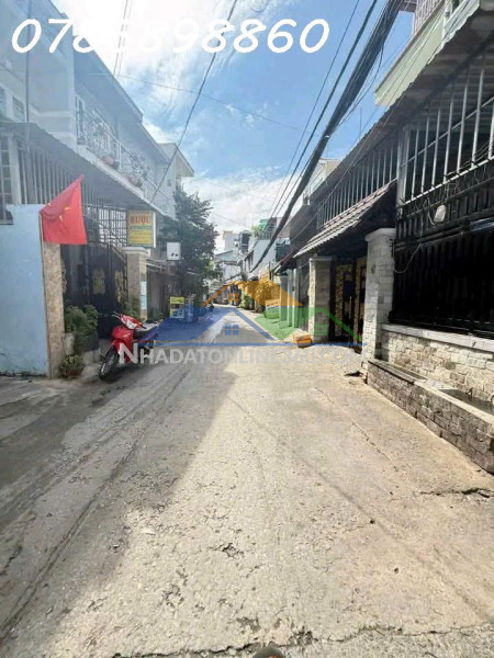 Bán nhà ngay chợ lý phục man – hẻm đôi 5m – chỉ cách chợ 17m