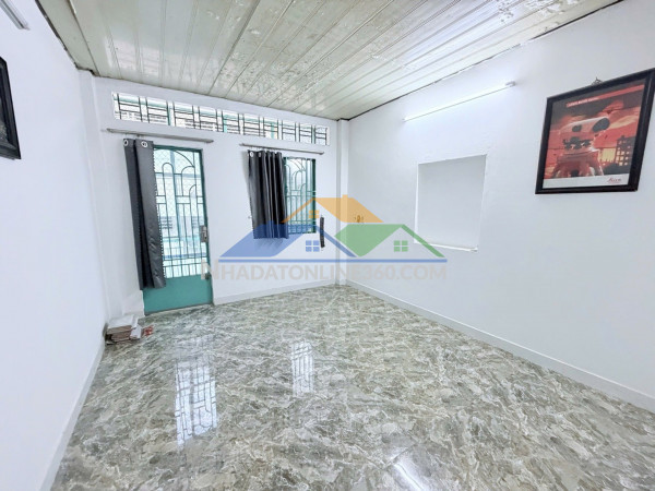 Ngay bùi thế mỹ - tân bình – 3 tầng kiên cố - nhà đẹp vuông vức - 32m2 - 3 phòng ngủ - phong thủy tốt - hẻm 3 gác thoáng - giá chỉ nhỉnh 5 tỷ xíu