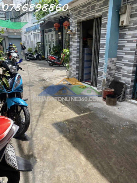 Bán nhà 3 tầng hẻm 1716 huỳnh tấn phát – nhà bè