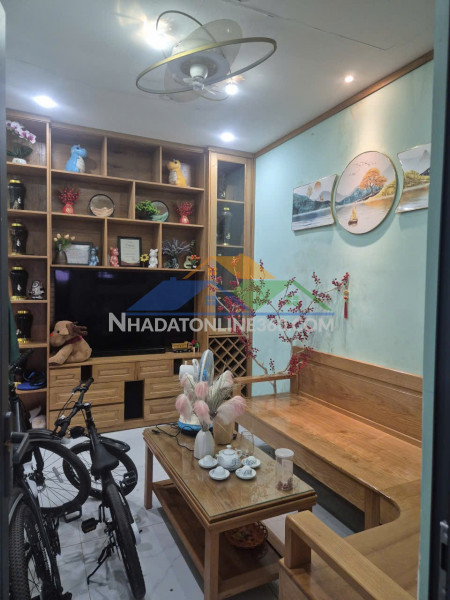 Nhà đẹp – giá tốt  – chính chủ cần bán tại bờ kè bình...