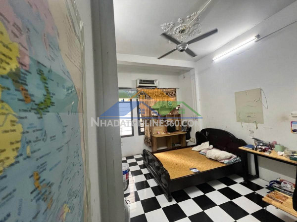 Bán nhà hàng điếu, 85m2, 3 tầng, mặt tiền 3.3m, 23.5 tỷ, kinh doanh homestay đỉnh
