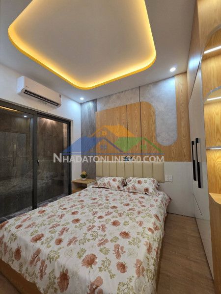 ????????siêu phẩm - nhà 3 tầng full nội thất đường phú xuân 5 - sát phùng hưng