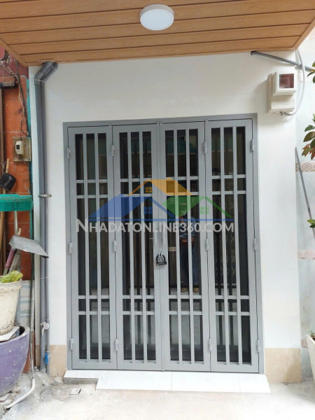 Giá tốt - chính chủ cần bán nhanh căn nhà đẹp vị trí tại quận 11, tp hcm