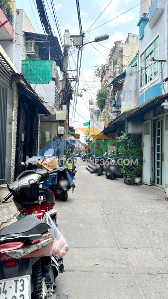 Nhà hẻm 4m ngay sát mặt tiền dã tượng p10q8 p.chánh hưng