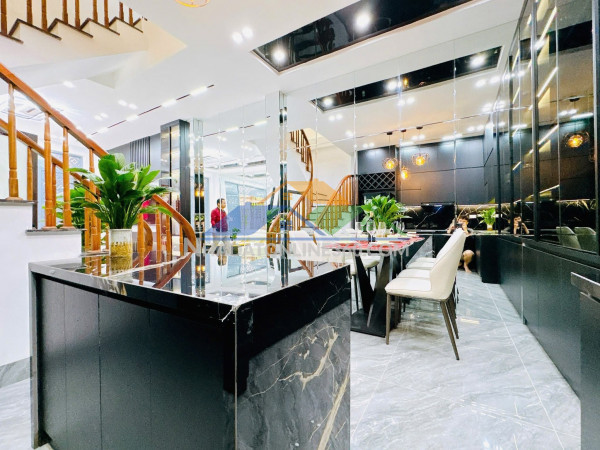 Chính chủ Bán nhà phố Đoàn Thị Điểm, 21m 5 tầng, lg, 100m ra ô tô, an sinh đỉnh, 5.4 tỷ 0973256699.