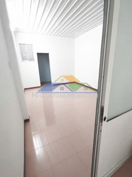 Cho thuê lầu 1 gồm 2 phòng rộng – trường chinh, tân bình