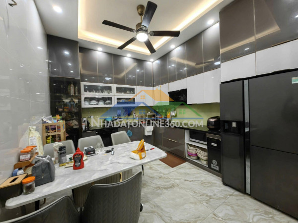 Bán nhà mặt phố phố huế, 65m2, mặt tiền 5.7m, 59.5 tỉ, vị trí đẹp, kinh doanh đỉnh, pháp lý chuẩn