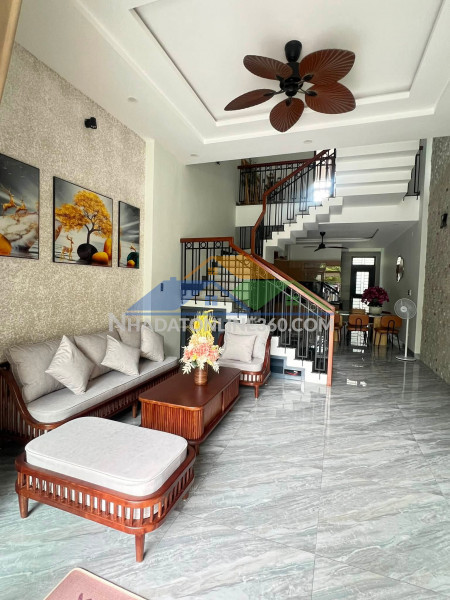 ????????bán gấp nhà 3 tầng 3 mê đường đông bài 2 – ngay chợ hòa khánh