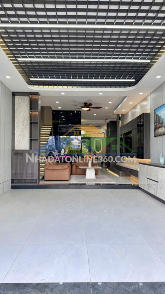 Giảm ngay 1 tỷ, nhà cạnh phú mỹ hưng, có tháng máy, full nội thất, chỉ 16.5 tỷ