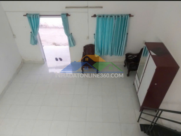 Cho thuê nhà nguyên căn gần ngã tư ga , an phú đông , giá chỉ 4,2 triệu
