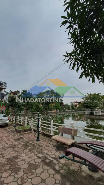 Bán biệt thự vinhomes riverside 176m2- 4 tầng- 54 tỷ