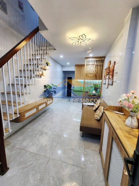 ♥ nhà gần mt điện biên phủ 31m2, 2 tầng, 2pn 2wc full nội thất...
