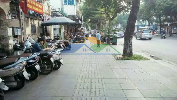 Căn thượng-phong-thuỷ hiếm-có 7,7 tỷ, phố giảng võ, h nội