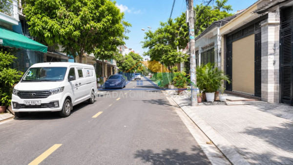 Bán nhà mặt tiền tây thạnh 100m² có 6 phòng cho thuê gần kcn...