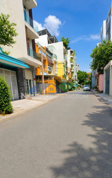 Gần vạn hạnh mall – nhà 5 tầng – 60m2 – khu dân trí cao trung...