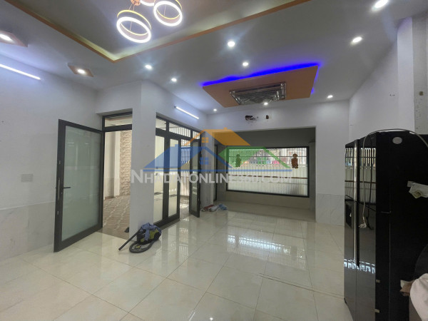 ♥ k ô tô sát mt phạm nhữ tăng, 90m2, ngang 8.7m, 3 tầng, 7pn,...