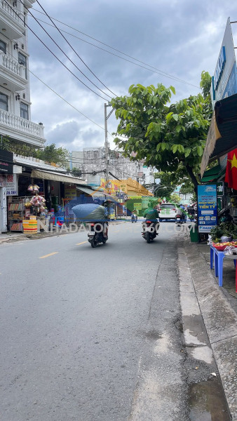 Cho thuê kho + đất 4000m2 mặt tiền nguyễn văn bứa tiện làm bãi xe, bãi vật liệu