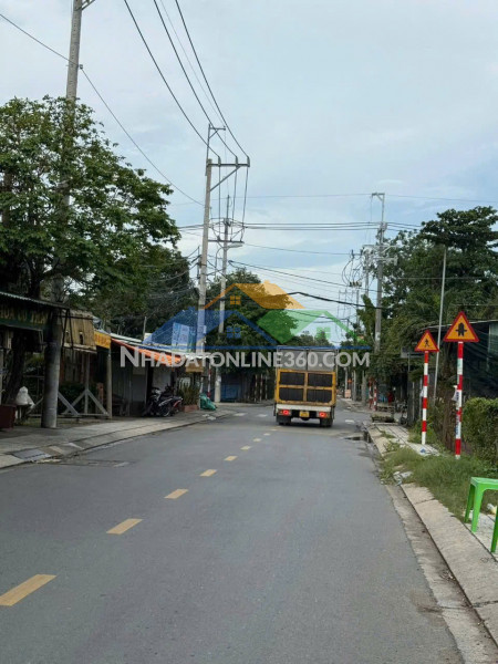 Cho thuê kho + đất 4000m2 mặt tiền nguyễn văn bứa tiện làm bãi xe, bãi vật liệu