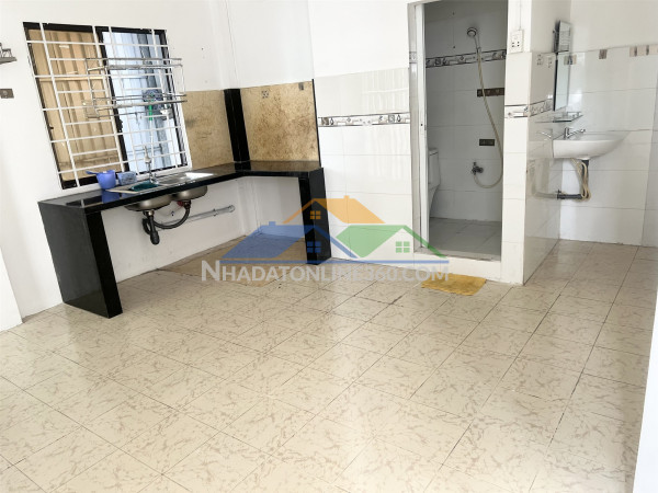 Chính chủ cần cho thuê nguyên lầu full tiện nghi – gần chợ thị nghè, giáp quận 1