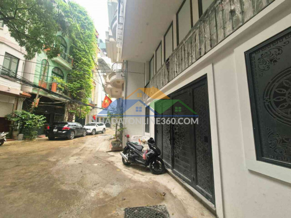 Căn hộ cho thuê bồ đề 120m2, 8 tầng thang máy, 25 phòng khép kín cho thuê doanh thu khai tác 150tr/th ngay gần cầu chương dương