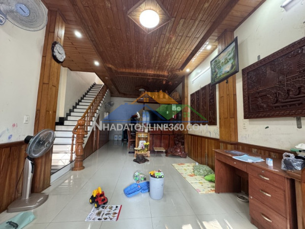 Bán nhà 3 tầng,  đường tân hòa 2, hiệp phú, q9. thủ đức, tp hcm. dt 72m2, shr.  giá 9,4 tỷ.