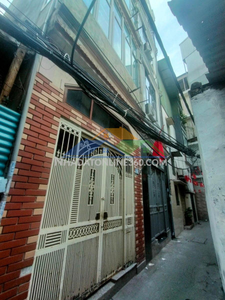 Bán căn tập thể 20m ngay ngõ ga hà nội, mà dưới 1,7 tỷ