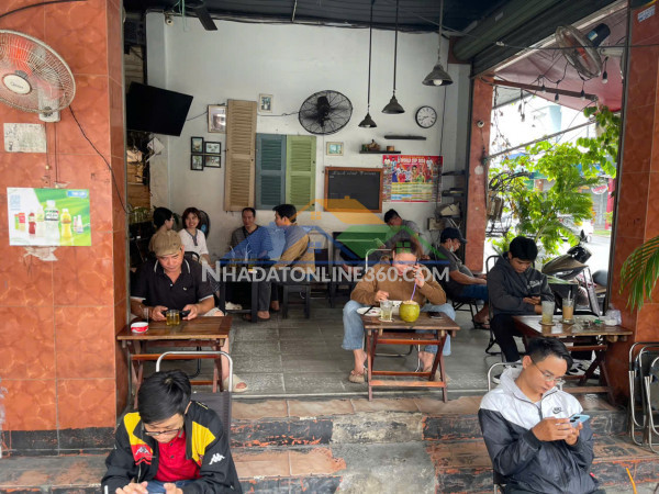 Do có việc riêng không trông coi quán được nên sang lại quán Cafe góc 2 mặt tiền