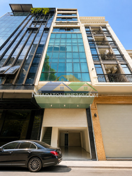 Bán nhà phố lạc long quân, 7 tầng thang máy, ô tô vào nhà, 60m, chỉ 19 tỷ