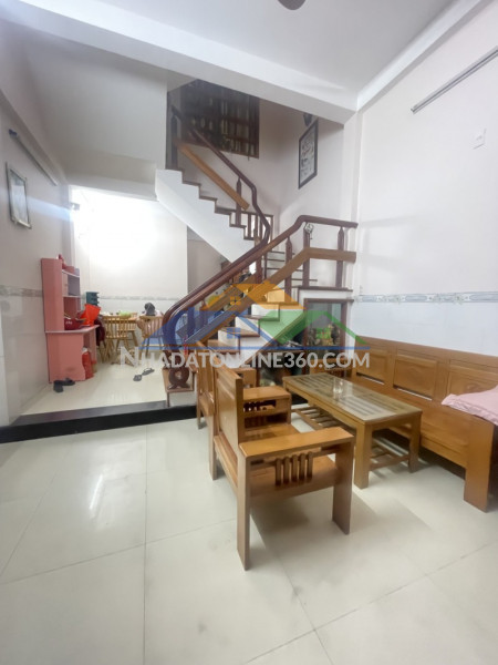 ♪ kiệt ông ích khiêm gần big c, 34m2, 3 tầng kiên cố, 3pn, sân thượng, 3.3x tỷ
