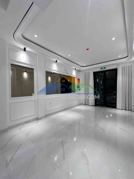 Bán nhà mặt tiền chính hữu, 65.4m², giá 15.2 tỷ, dòng tiền 40 triệu/tháng