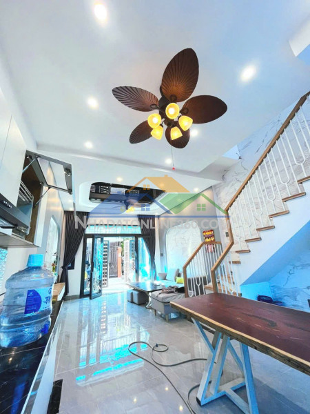 Bán nhà 4 tầng, 50m2, đường nguyễn duy trinh, q9, thủ đức, tp...