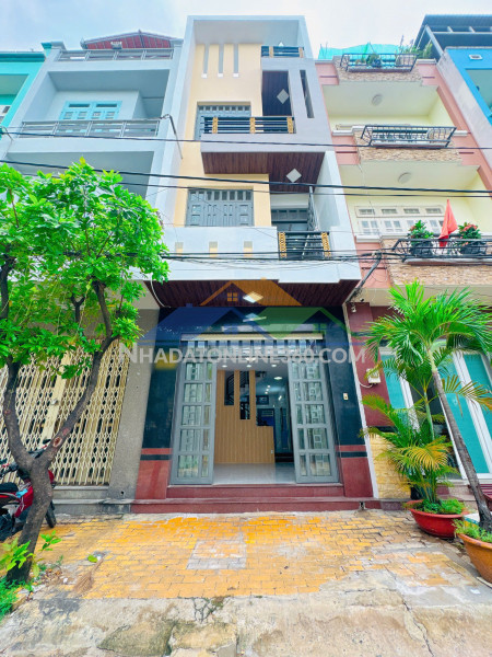Nhà mặt tiền nội bộ khu vip bông sao p5q8