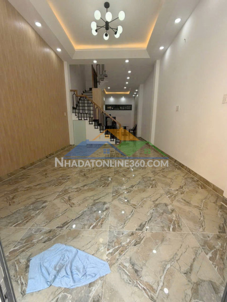 Nhà lô hưng phú mới dọn vào ở ngay 4x12.5m p10q8 (p.chánh hưng)