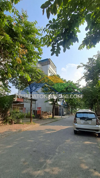 Bán đất sài đồng 175m2- mt 8.5m- vỉa hè, ô tô tránh, cạnh vinhomes- 35 tỷ