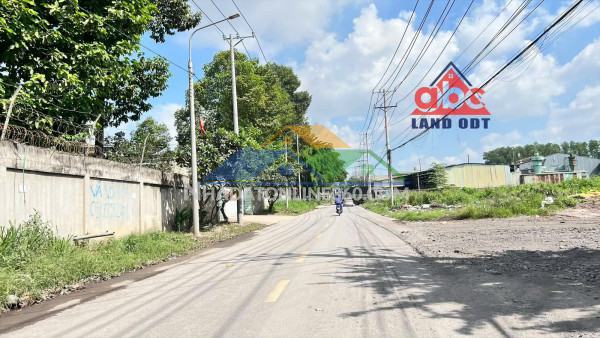 Nt181 cho thuê bãi , mặt bằng phù hợp làm bãi cont, depot. bãi...