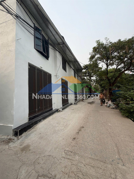 Cho thuê nhà nguyên căn hữu hòa 50m2 có gác xép, kinh doanh 4,5tr/t