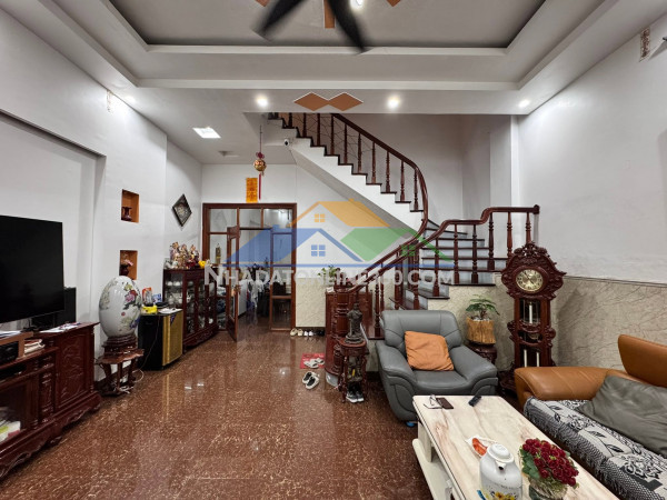 Bán nhà mặt phố hàm long, 65m2, mặt tiền 5.7m, 59.5 tỉ, vị trí đẹp, kinh doanh đỉnh, pháp lý chuẩn