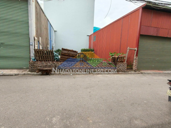 Ngay bìa làng, 106m2, mt8m, 13.x tỷ, vĩnh ngọc, đông anh, 2 ô tô.
+ vị trí miễn bàn, đẹp ko tỳ vết.