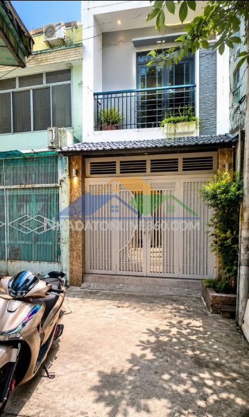 Sát bv nhi đồng 1 lý thái tổ q10 - ngang 4.2m nở hậu - 4 tầng 6pn khép kín - dòng tiền > 400 tr/năm - 52m²