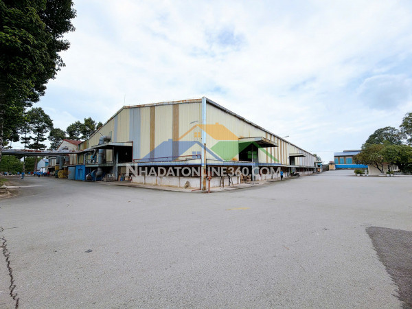 Xt182 sẵn xưởng, kho chứa hàng rộng 3776m2. thời gian thuê linh hoạt, bàn giao sx liền