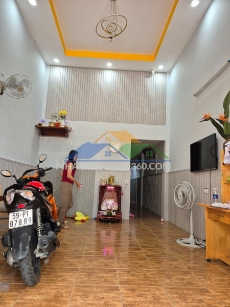 Bán nhà riêng tại 14 đô đốc chân, 5,6 tỷ, 70m2, bán gấp