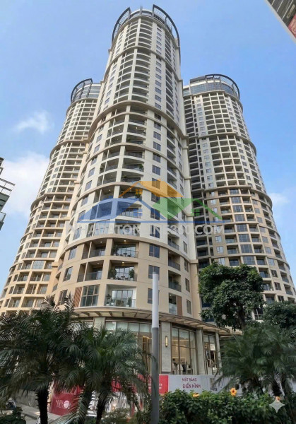 Chính chủ bán căn hộ 2pn the queen 360 giải phóng - 76m2 - full...