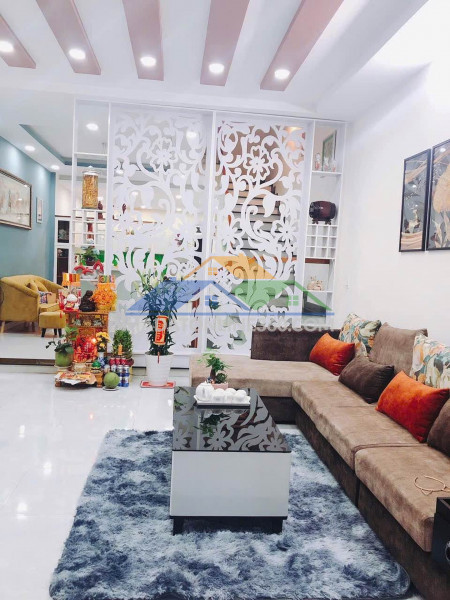 Bán nhà 2 tầng, lỗ giáng 1, sát chợ hòa xuân, 100m², giá 5.85 tỷ, gần nguyễn tri phương