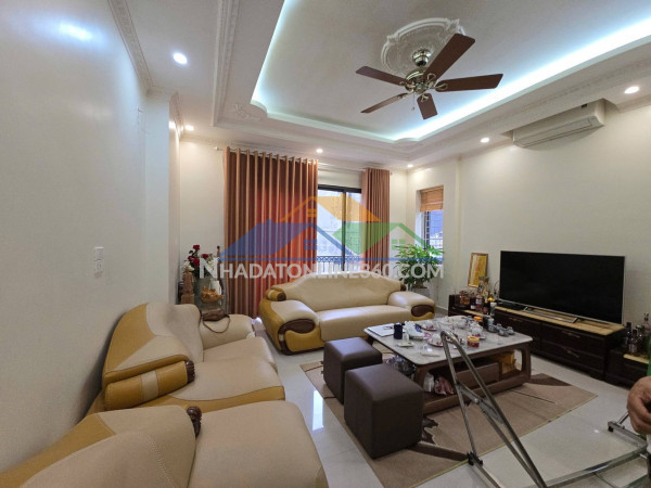 Bán nhà phố bà triệu, 100m, 6 tầng, mặt tiền 4.4m, 61.5 tỉ,...