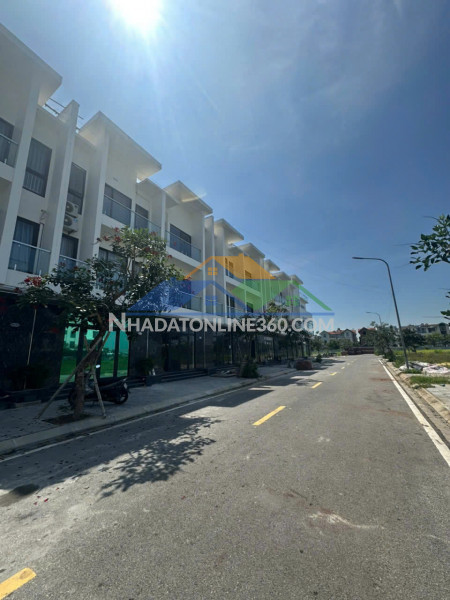 Chính chủ bán căn hộ chung cư the terra an hưng. diện tích 74 m2 - 2 phòng ngủ, 2 wc